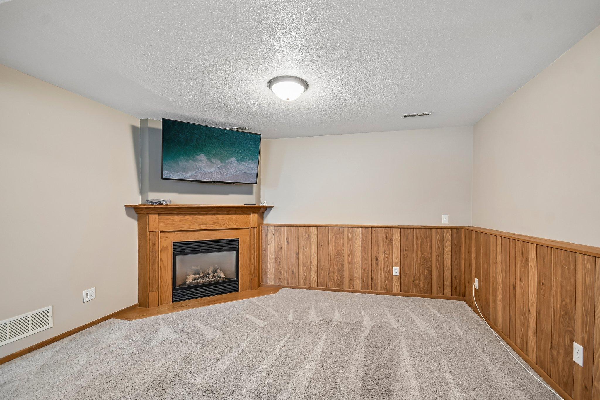 View of Residential at 905 Walnut Street, Farmington MN 55024, Farmington (14 of 26) - Mike Wilen | Minnesota Team Real Estate