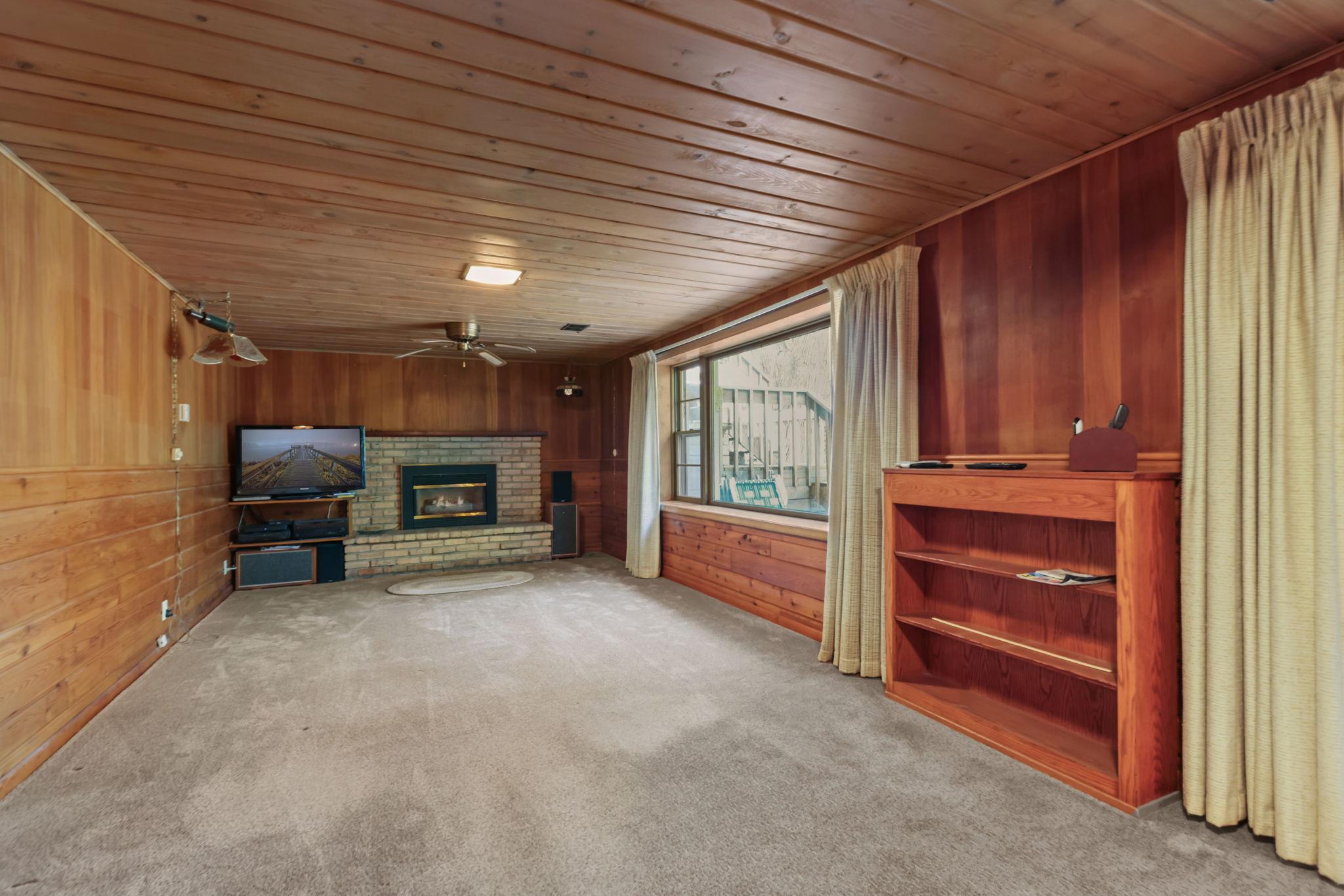 View of Residential at 451 Rice Creek Terrace, Fridley MN 55432, Fridley (21 of 37) - Mike Wilen | Minnesota Team Real Estate