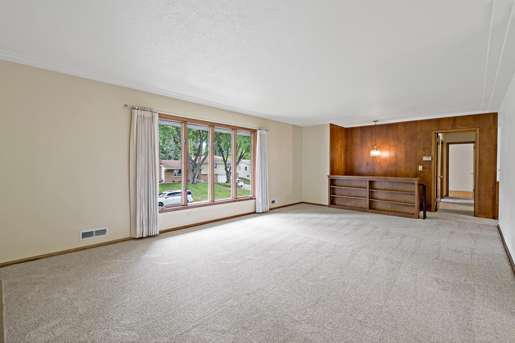 View of Residential at 5921 Wisconsin Circle, New Hope MN 55428, New Hope (9 of 45) - Mike Wilen | Minnesota Team Real Estate
