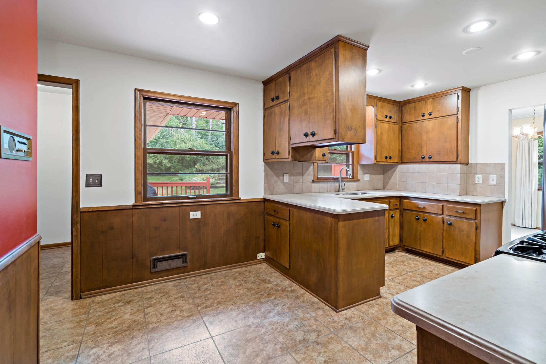 View of Residential at 5921 Wisconsin Circle, New Hope MN 55428, New Hope (17 of 45) - Mike Wilen | Minnesota Team Real Estate