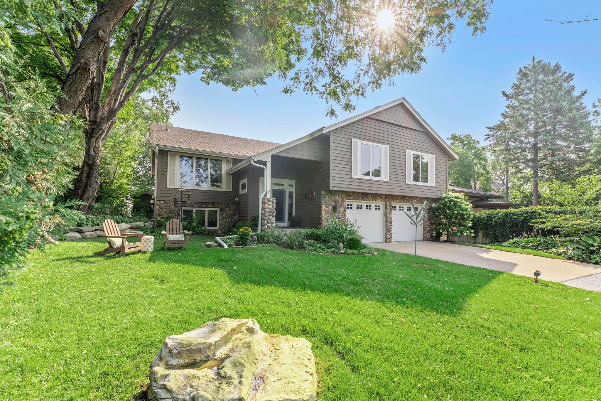 View of Residential at 162 Peninsula Road, Medicine Lake MN 55441, Medicine Lake (38 of 46) - Mike Wilen | Minnesota Team Real Estate