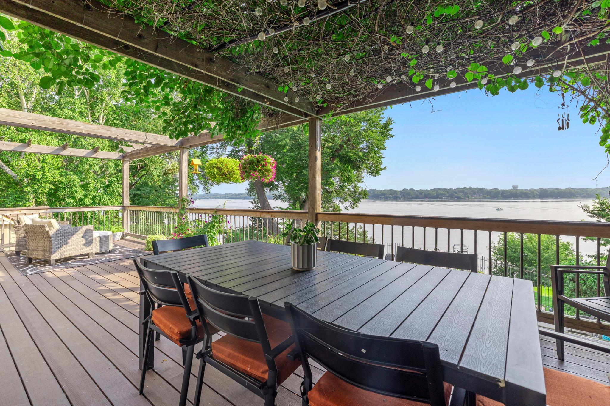 View of Residential at 162 Peninsula Road, Medicine Lake MN 55441, Medicine Lake (30 of 46) - Mike Wilen | Minnesota Team Real Estate