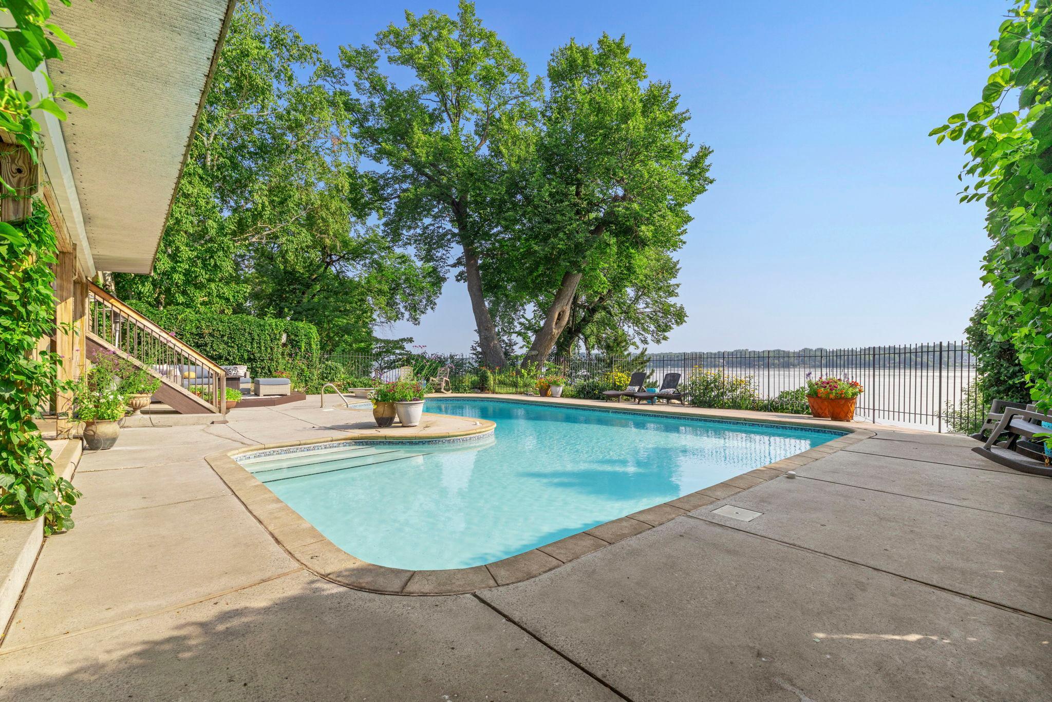 View of Residential at 162 Peninsula Road, Medicine Lake MN 55441, Medicine Lake (7 of 46) - Mike Wilen | Minnesota Team Real Estate