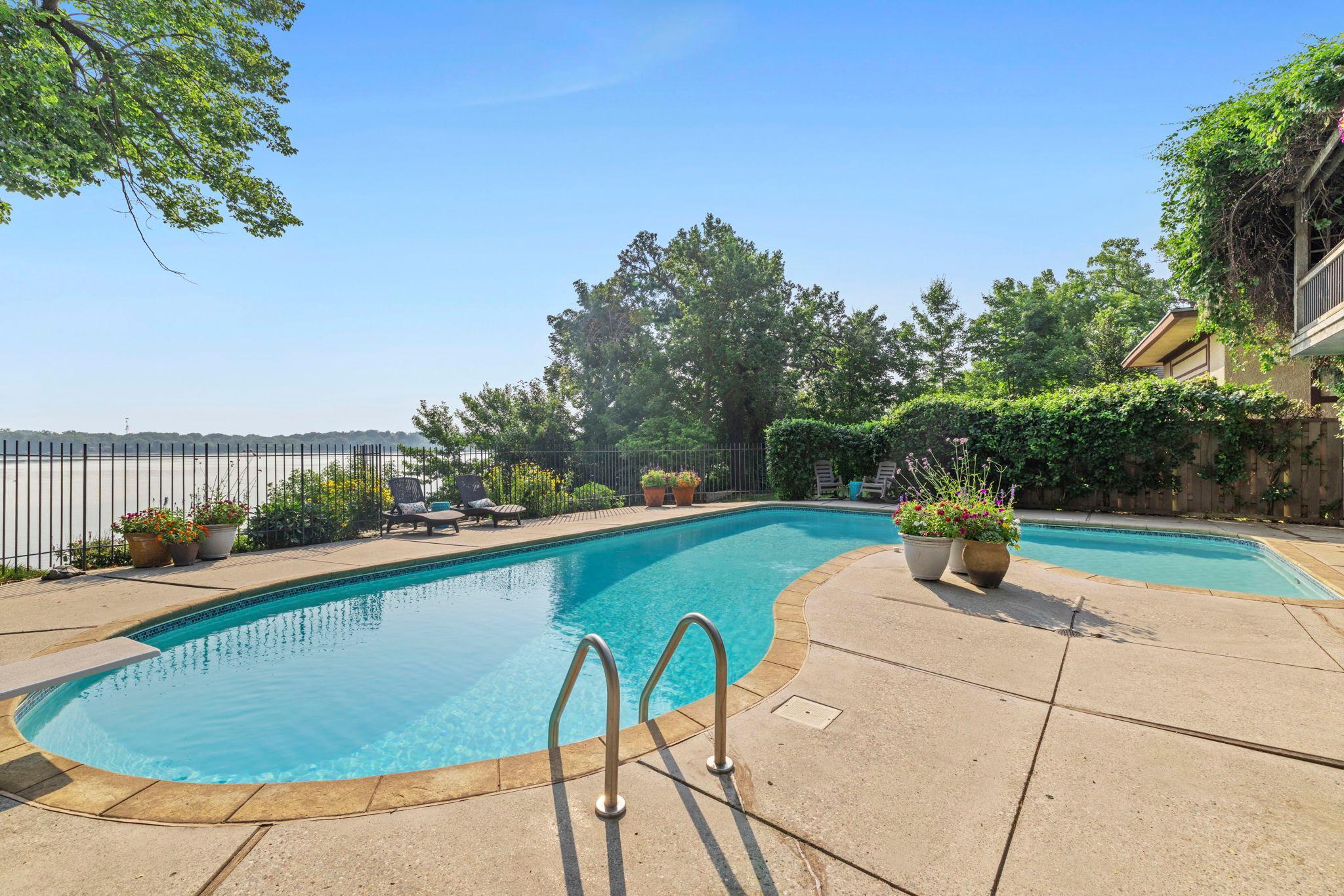 View of Residential at 162 Peninsula Road, Medicine Lake MN 55441, Medicine Lake (28 of 46) - Mike Wilen | Minnesota Team Real Estate