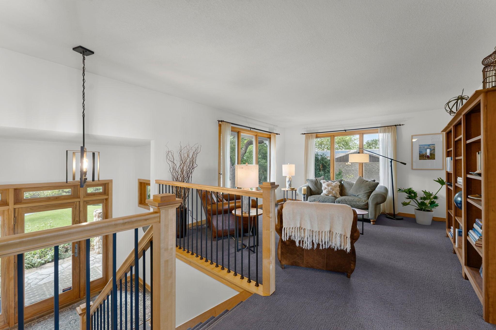 View of Residential at 162 Peninsula Road, Medicine Lake MN 55441, Medicine Lake (10 of 46) - Mike Wilen | Minnesota Team Real Estate