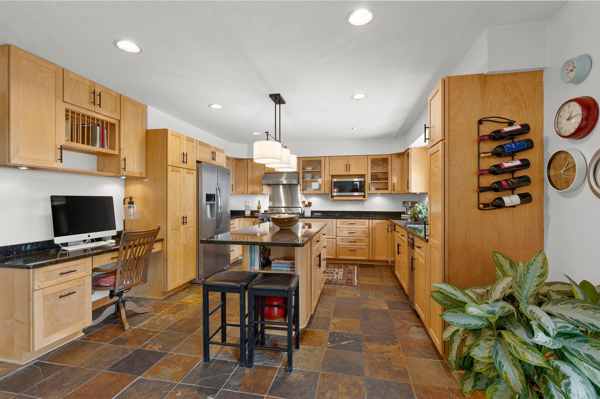 View of Residential at 162 Peninsula Road, Medicine Lake MN 55441, Medicine Lake (11 of 46) - Mike Wilen | Minnesota Team Real Estate