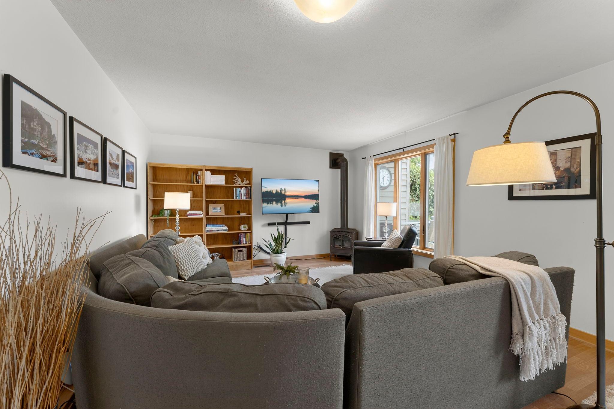 View of Residential at 162 Peninsula Road, Medicine Lake MN 55441, Medicine Lake (18 of 46) - Mike Wilen | Minnesota Team Real Estate