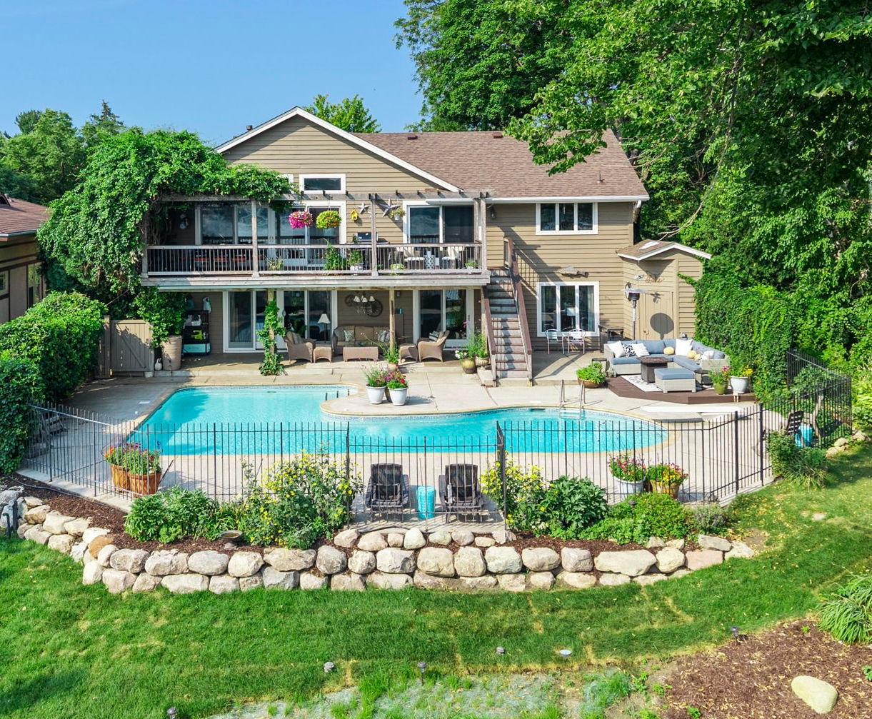 View of Residential at 162 Peninsula Road, Medicine Lake MN 55441, Medicine Lake (2 of 46) - Mike Wilen | Minnesota Team Real Estate