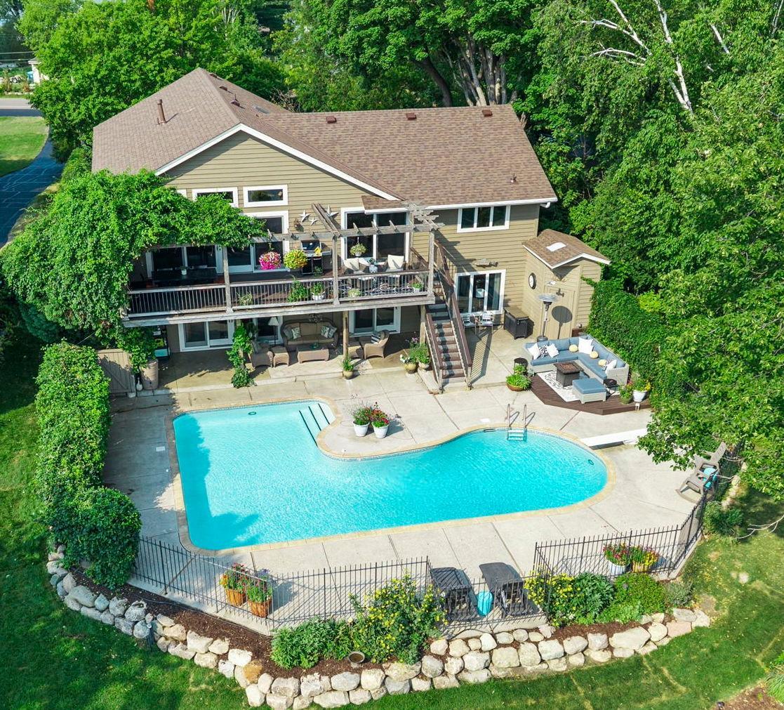 View of Residential at 162 Peninsula Road, Medicine Lake MN 55441, Medicine Lake (26 of 46) - Mike Wilen | Minnesota Team Real Estate