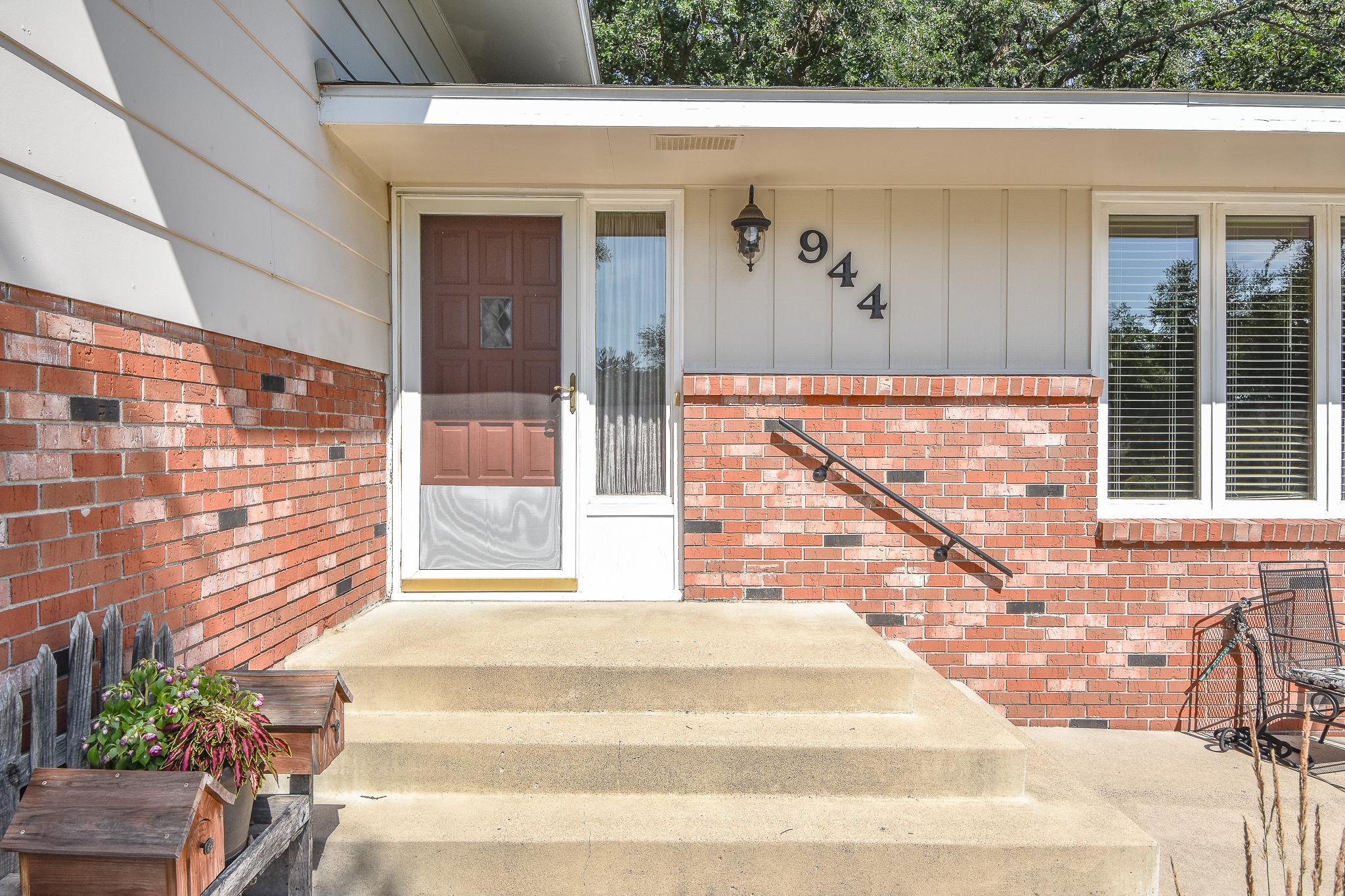 View of Residential at 944 Longview Drive, Saint Cloud MN 56304, Saint Cloud (3 of 44) - Mike Wilen | Minnesota Team Real Estate
