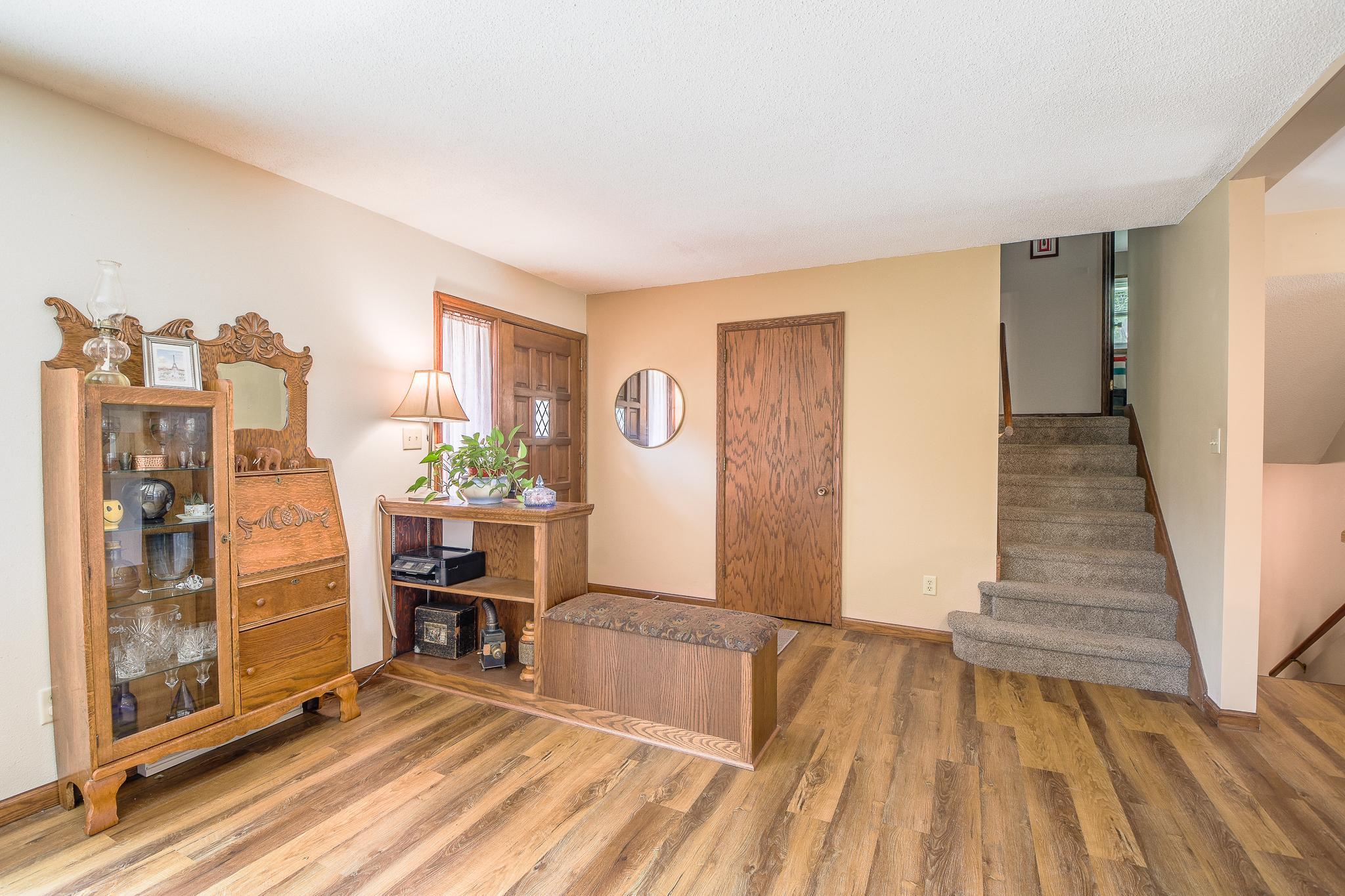 View of Residential at 944 Longview Drive, Saint Cloud MN 56304, Saint Cloud (12 of 44) - Mike Wilen | Minnesota Team Real Estate