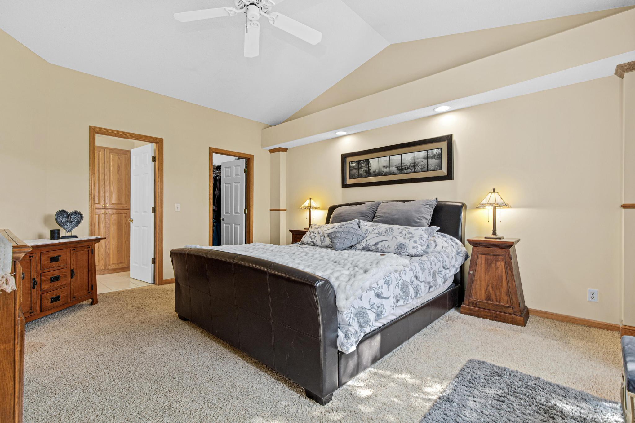 View of Residential at 408 Holly Lane, Oakdale MN 55128, Oakdale (22 of 50) - Mike Wilen | Minnesota Team Real Estate