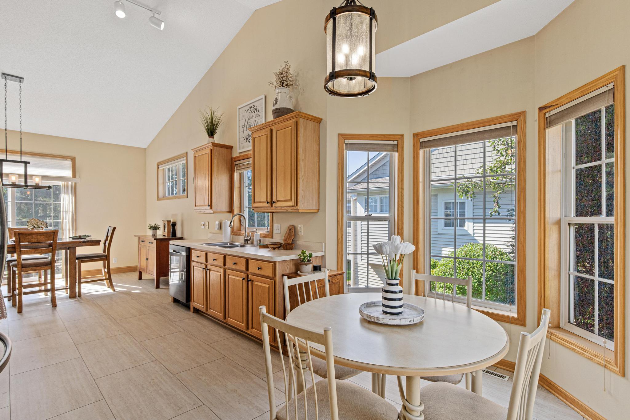 View of Residential at 408 Holly Lane, Oakdale MN 55128, Oakdale (8 of 50) - Mike Wilen | Minnesota Team Real Estate