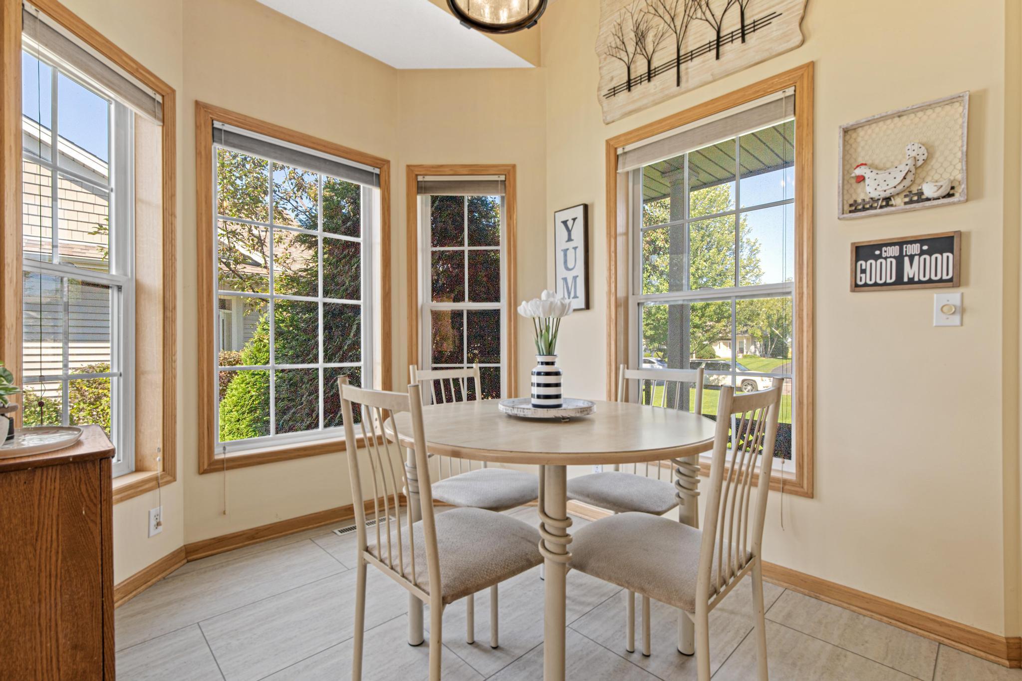 View of Residential at 408 Holly Lane, Oakdale MN 55128, Oakdale (10 of 50) - Mike Wilen | Minnesota Team Real Estate