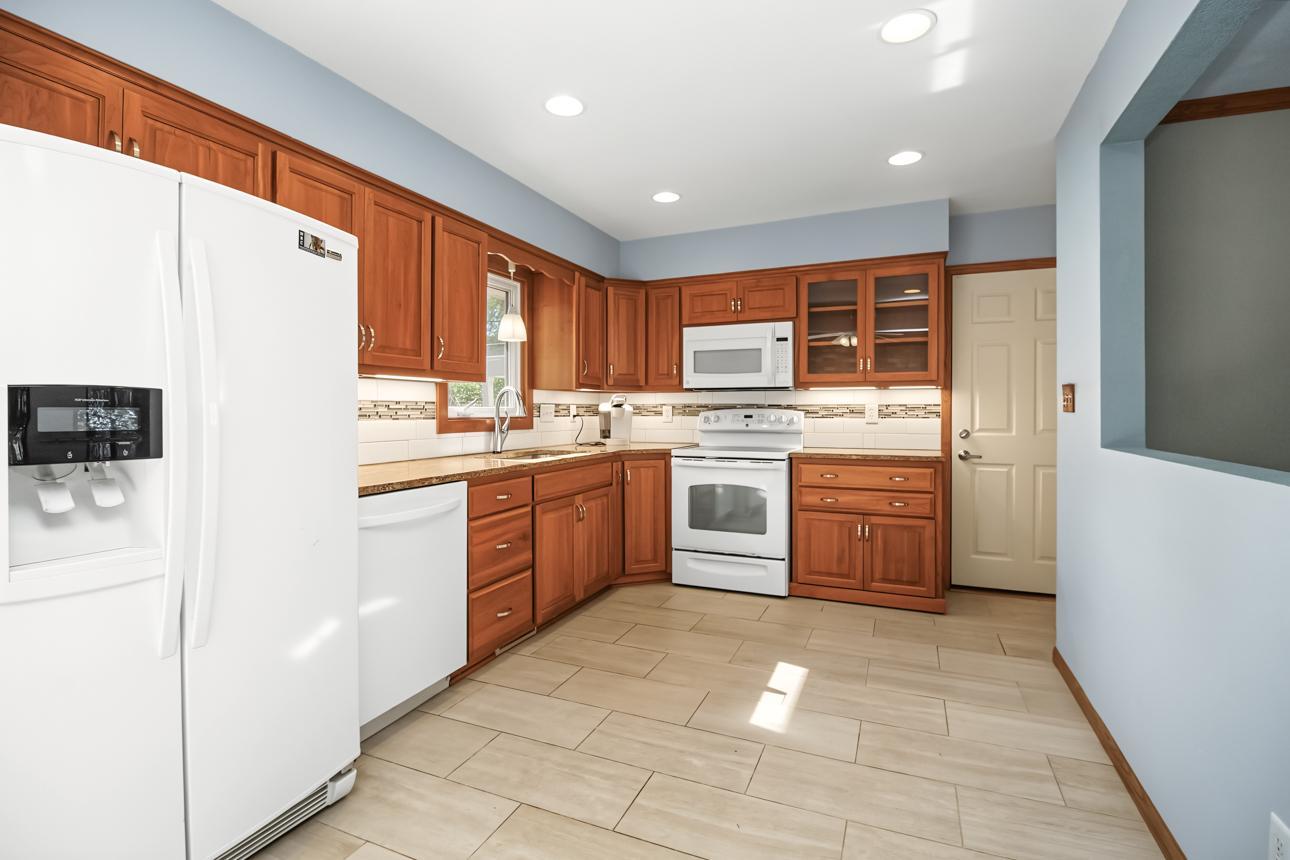 View of Residential at 2842 Marion Street, Roseville MN 55113, Roseville (13 of 23) - Mike Wilen | Minnesota Team Real Estate