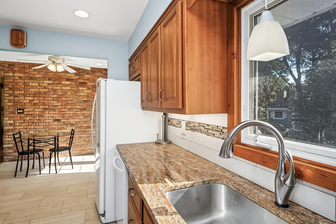 View of Residential at 2842 Marion Street, Roseville MN 55113, Roseville (12 of 23) - Mike Wilen | Minnesota Team Real Estate
