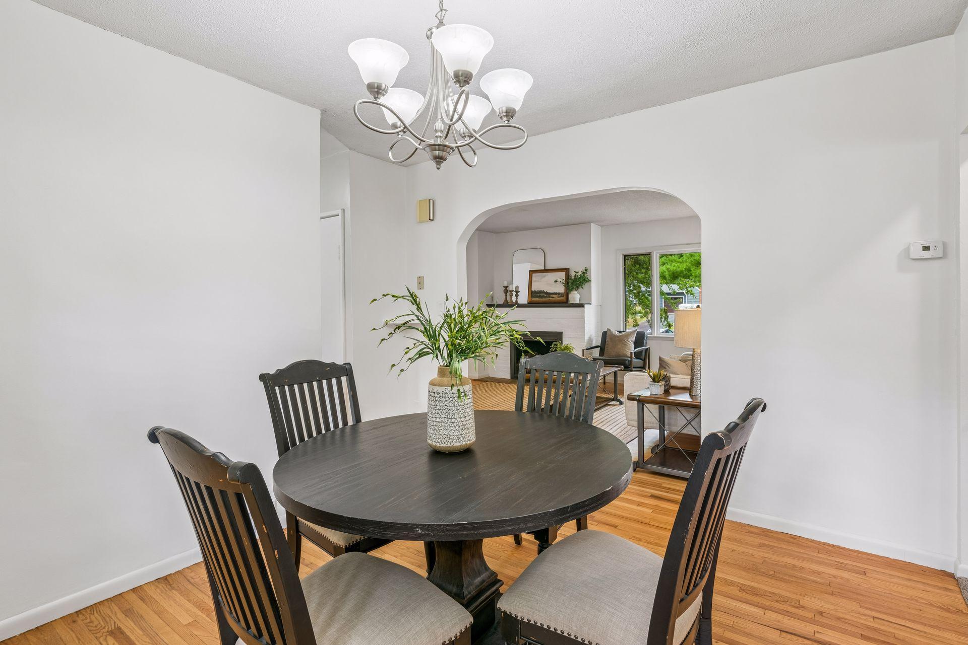 View of Residential at 2417 Parkview Boulevard, Golden Valley MN 55422, Golden Valley (5 of 24) - Mike Wilen | Minnesota Team Real Estate