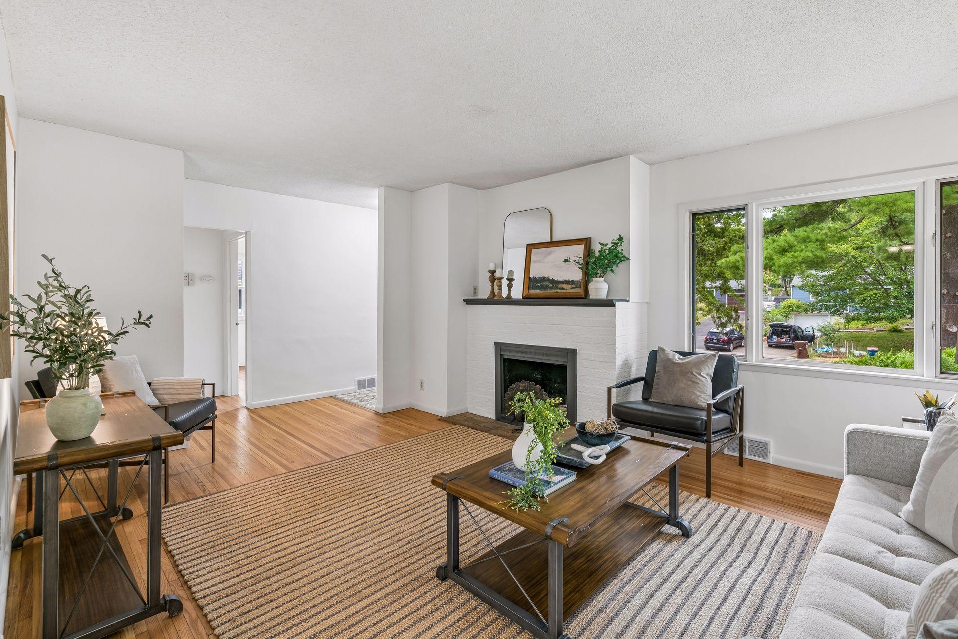 View of Residential at 2417 Parkview Boulevard, Golden Valley MN 55422, Golden Valley (3 of 24) - Mike Wilen | Minnesota Team Real Estate