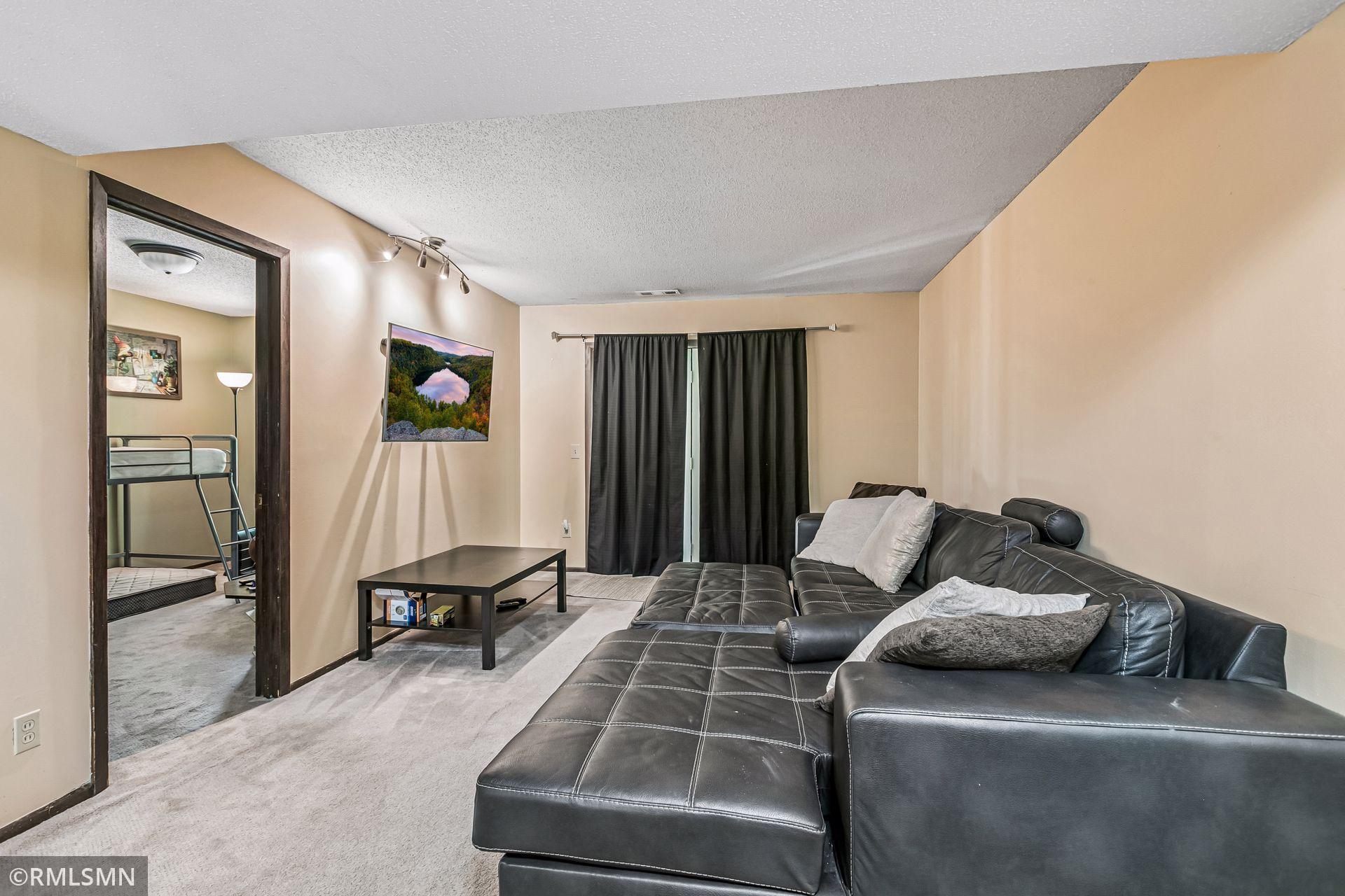 View of Residential at 4384 Arden View Court, Arden Hills MN 55112, Arden Hills (17 of 41) - Mike Wilen | Minnesota Team Real Estate