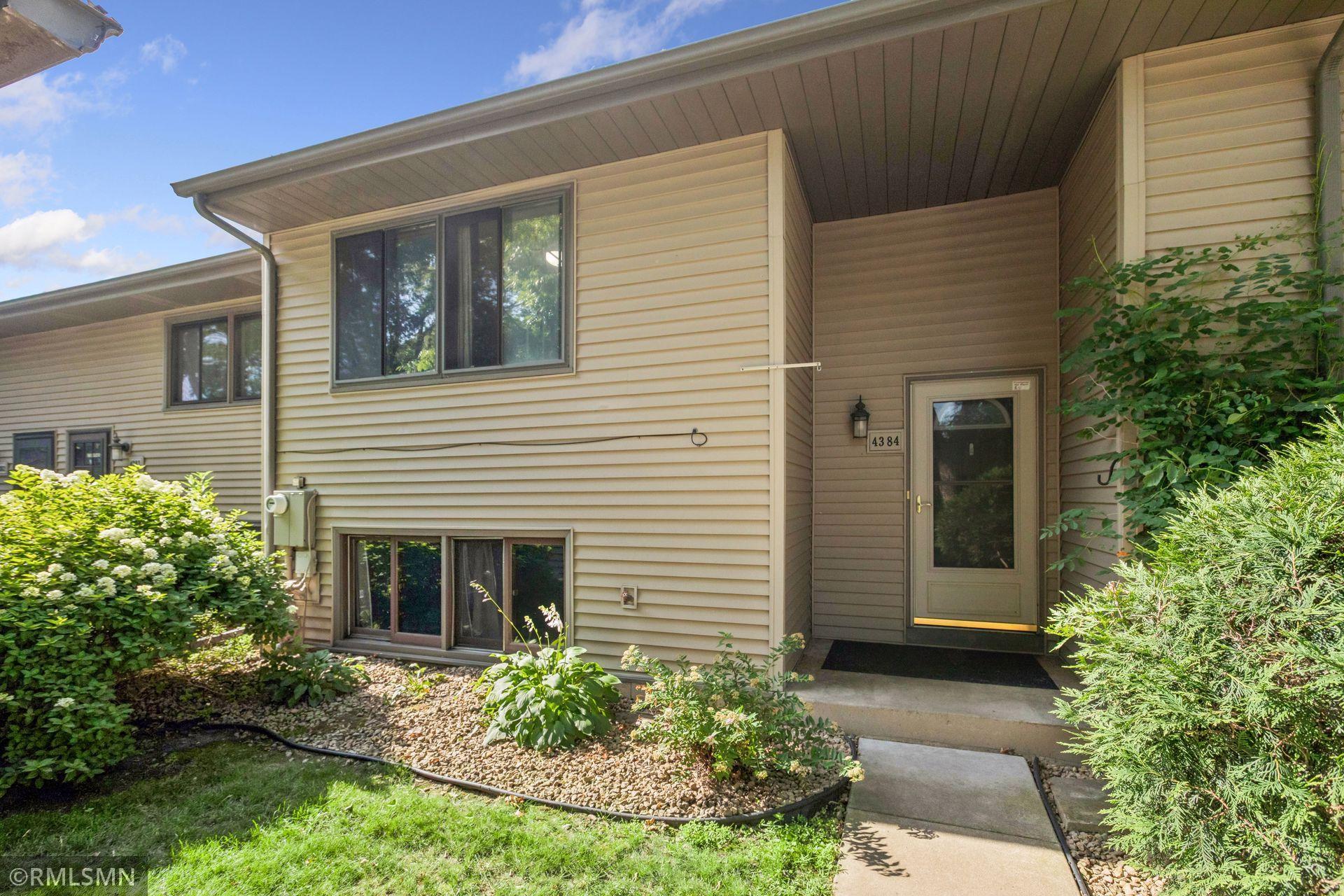 View of Residential at 4384 Arden View Court, Arden Hills MN 55112, Arden Hills (31 of 41) - Mike Wilen | Minnesota Team Real Estate