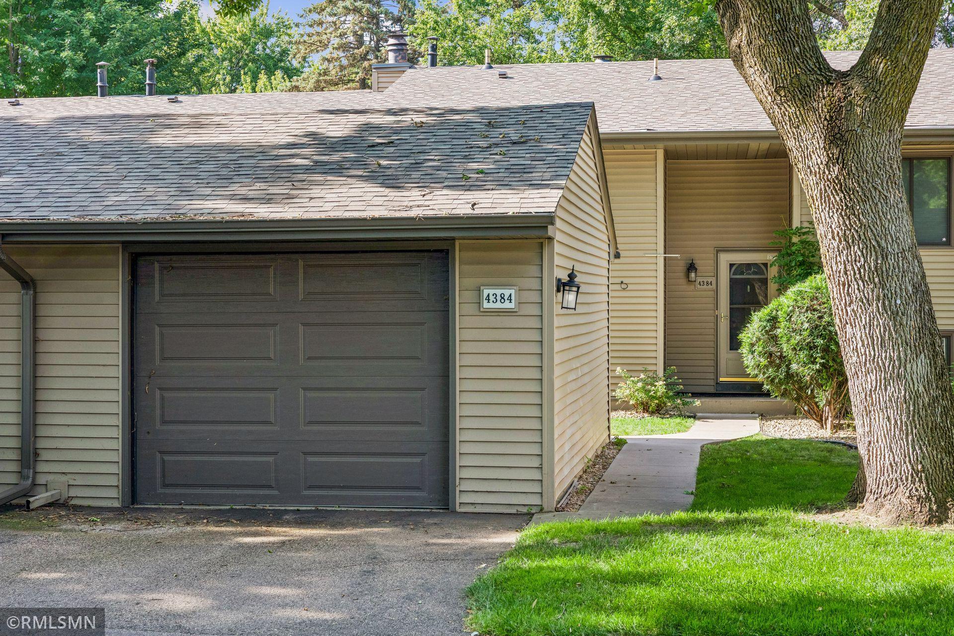 View of Residential at 4384 Arden View Court, Arden Hills MN 55112, Arden Hills (28 of 41) - Mike Wilen | Minnesota Team Real Estate