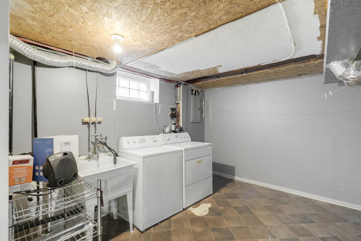 View of Residential at 1814 4th Avenue, Minneapolis MN 55405, Minneapolis (24 of 30) - Mike Wilen | Minnesota Team Real Estate