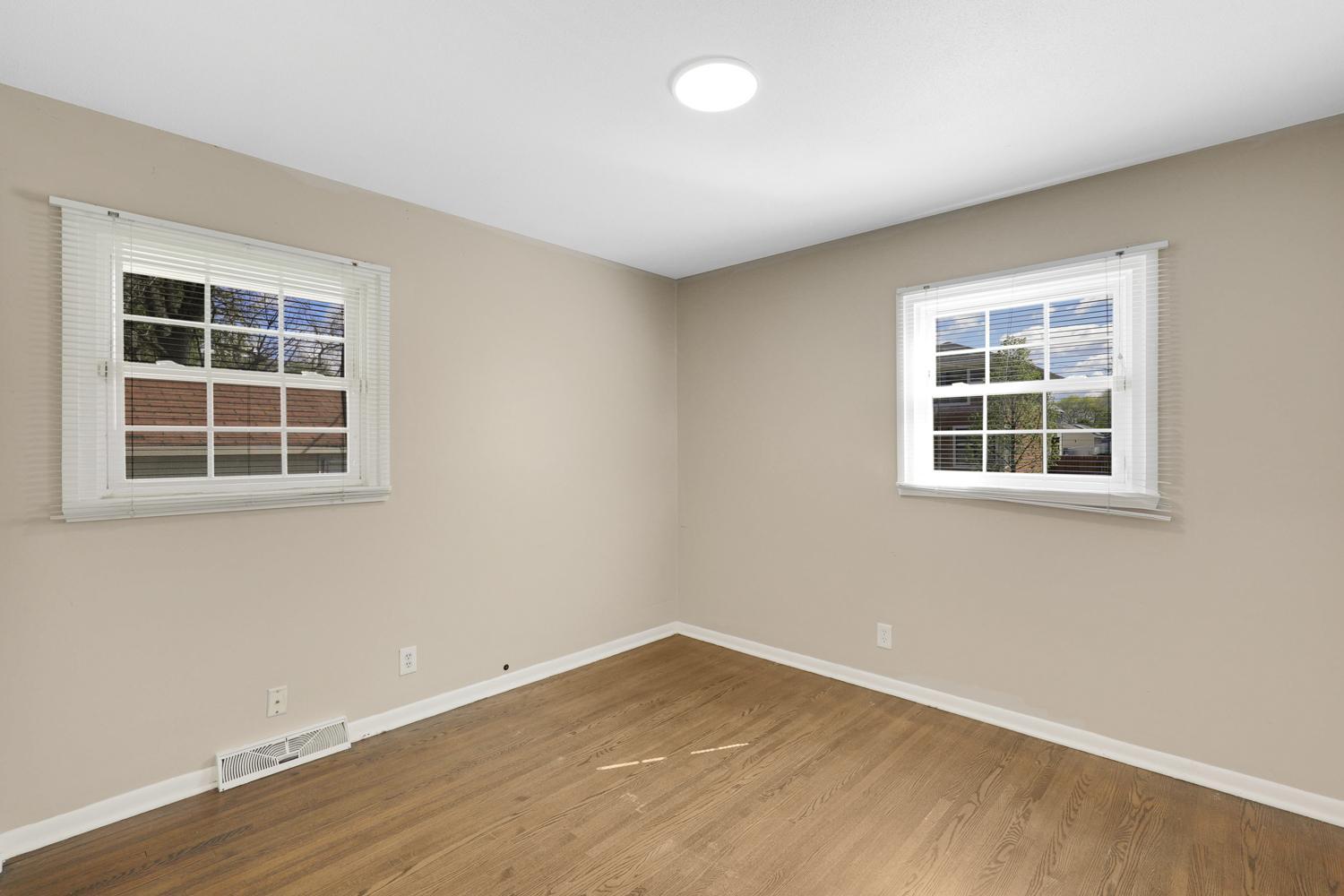 View of Residential at 1814 4th Avenue, Minneapolis MN 55405, Minneapolis (16 of 30) - Mike Wilen | Minnesota Team Real Estate