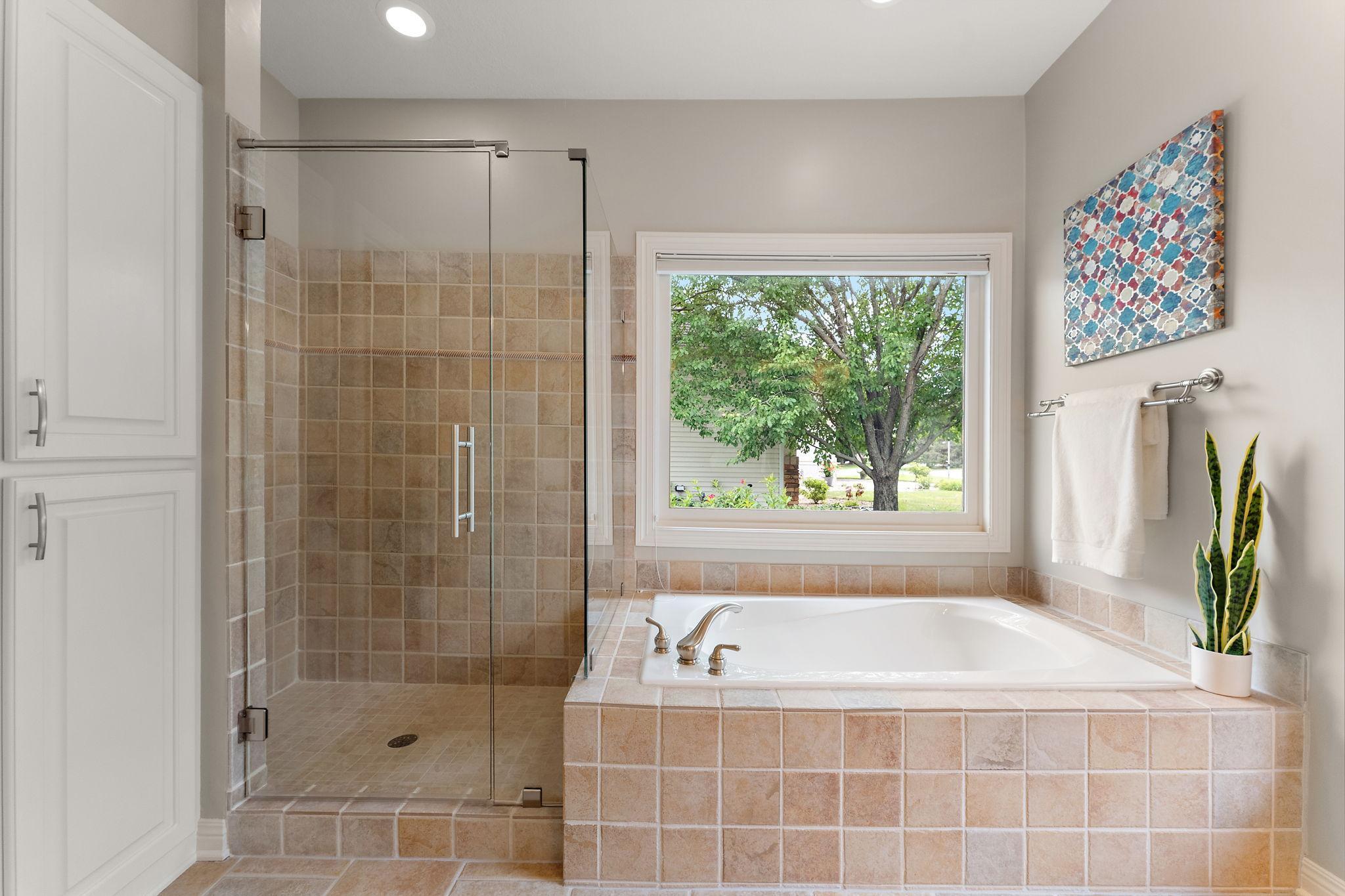 View of Residential at 8072 Enclave Circle, Woodbury MN 55125, Woodbury (41 of 62) - Mike Wilen | Minnesota Team Real Estate
