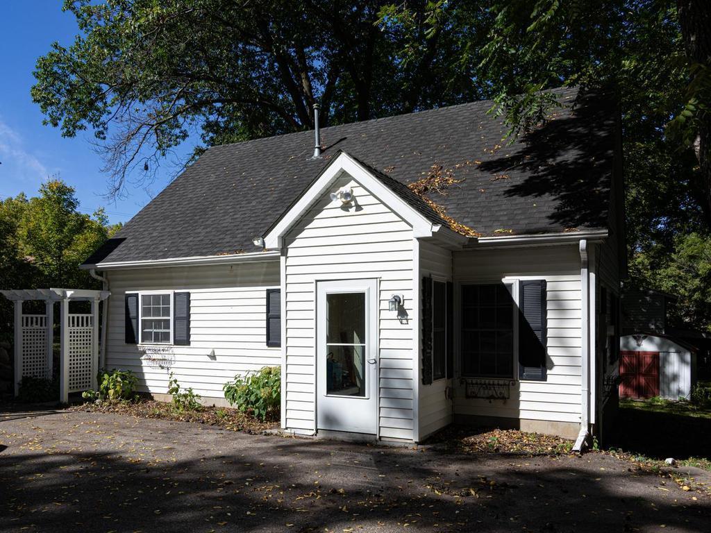 View of Residential at 26270 Smithtown Road, Excelsior MN 55331, Excelsior (24 of 32) - Mike Wilen | Minnesota Team Real Estate
