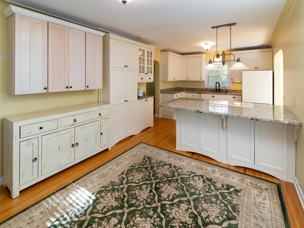 View of Residential at 26270 Smithtown Road, Excelsior MN 55331, Excelsior (11 of 32) - Mike Wilen | Minnesota Team Real Estate