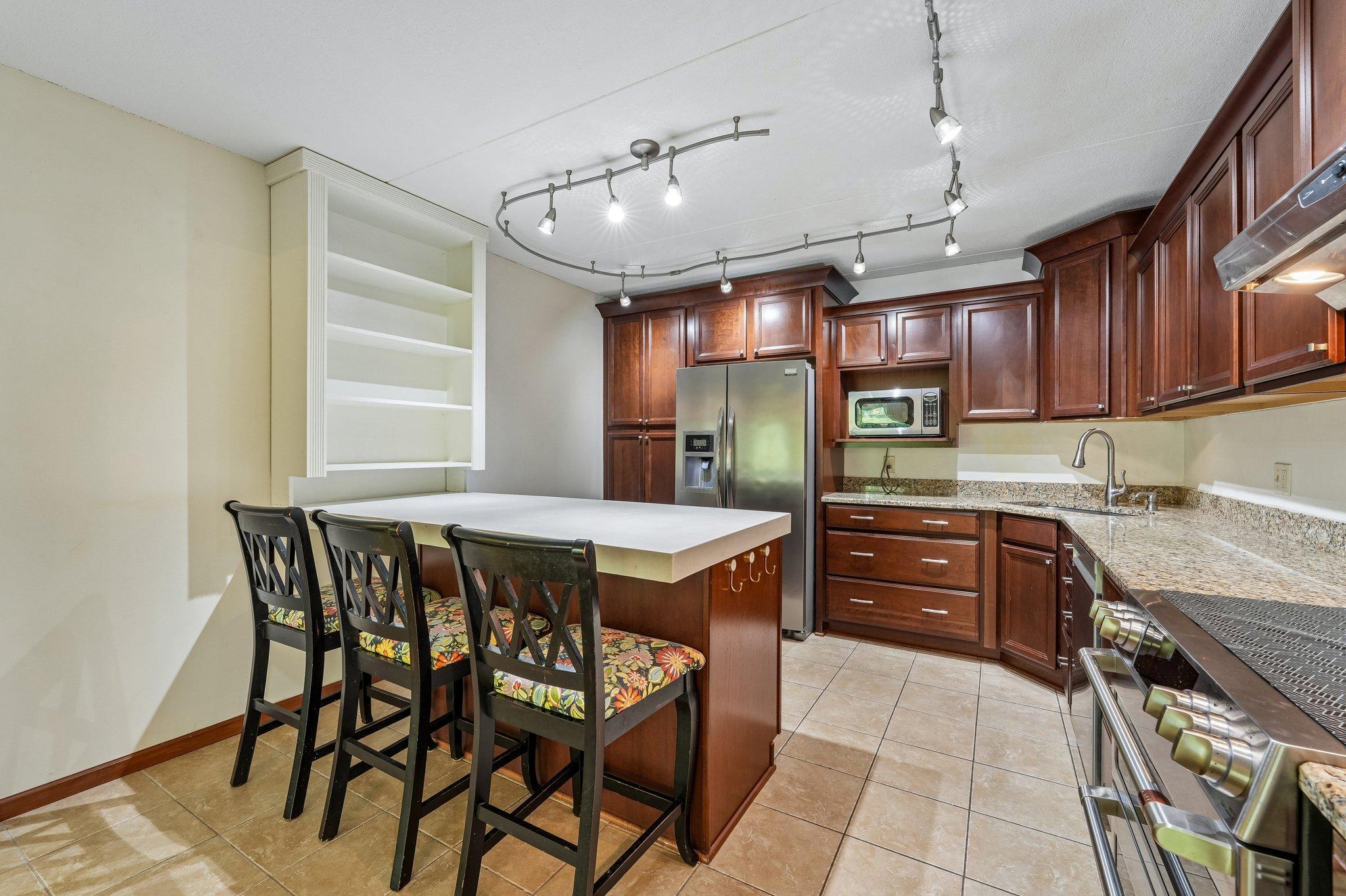 View of Residential at 2445 Londin Lane #202, Maplewood MN 55119, Maplewood (3 of 32) - Mike Wilen | Minnesota Team Real Estate