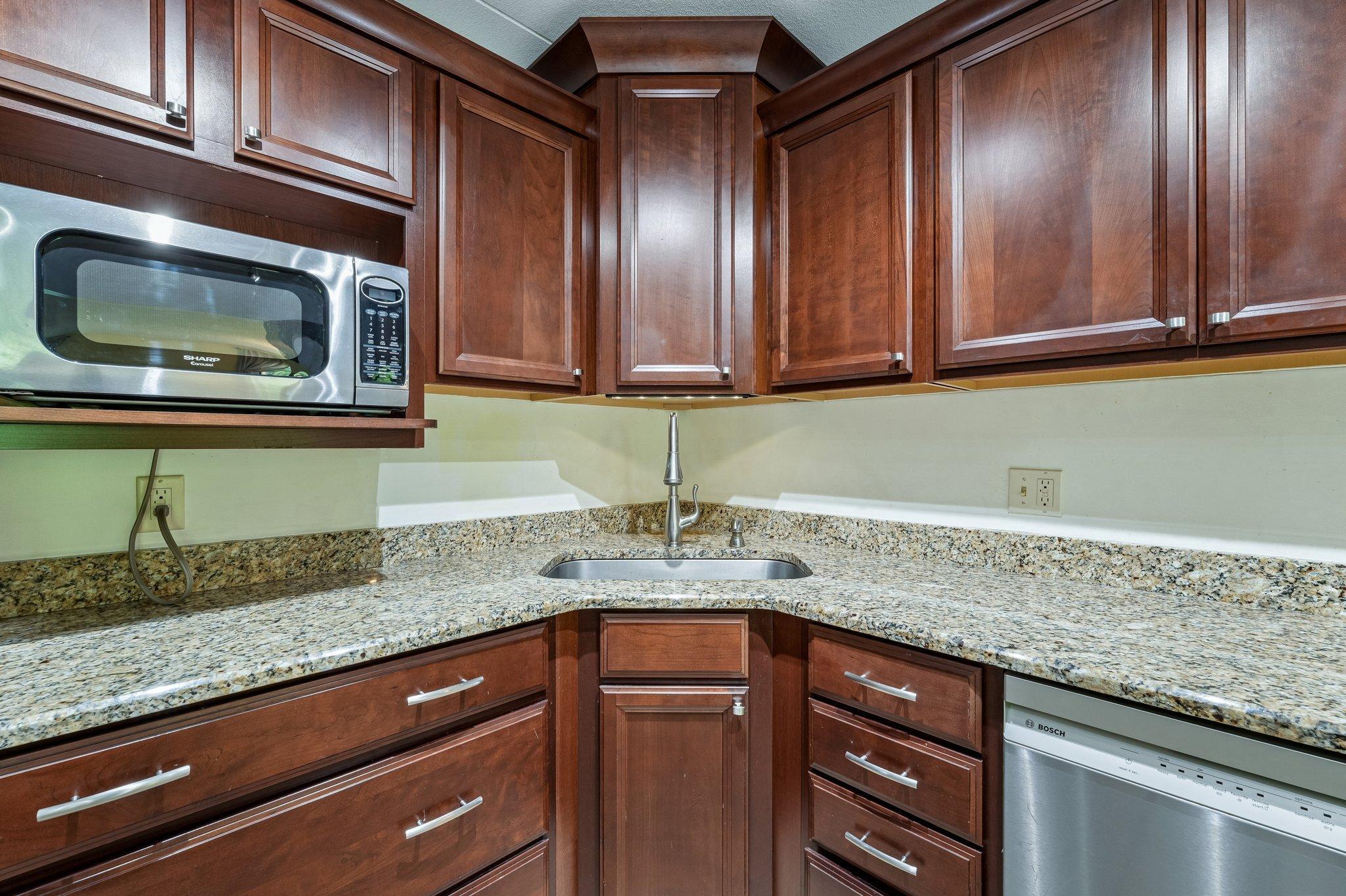 View of Residential at 2445 Londin Lane #202, Maplewood MN 55119, Maplewood (12 of 32) - Mike Wilen | Minnesota Team Real Estate