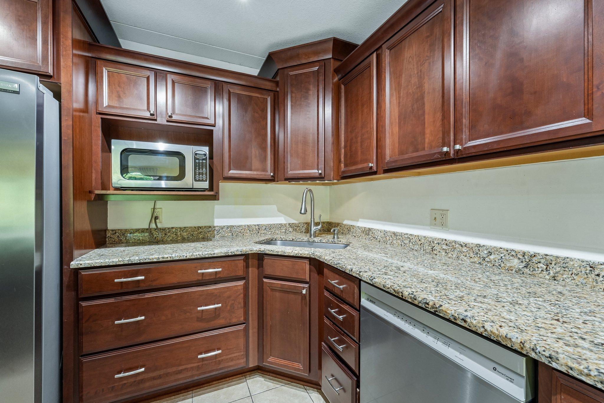 View of Residential at 2445 Londin Lane #202, Maplewood MN 55119, Maplewood (11 of 32) - Mike Wilen | Minnesota Team Real Estate