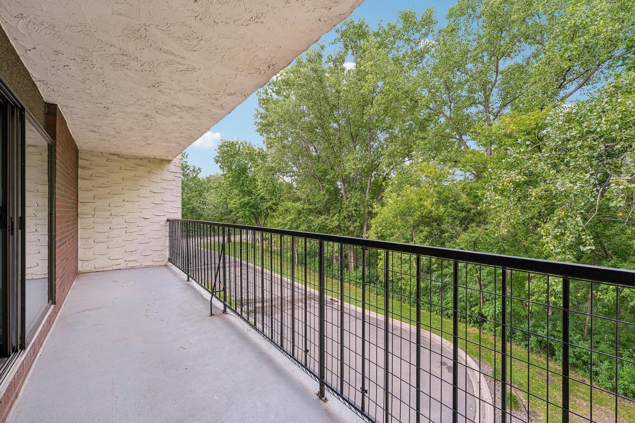 View of Residential at 2445 Londin Lane #202, Maplewood MN 55119, Maplewood (23 of 32) - Mike Wilen | Minnesota Team Real Estate