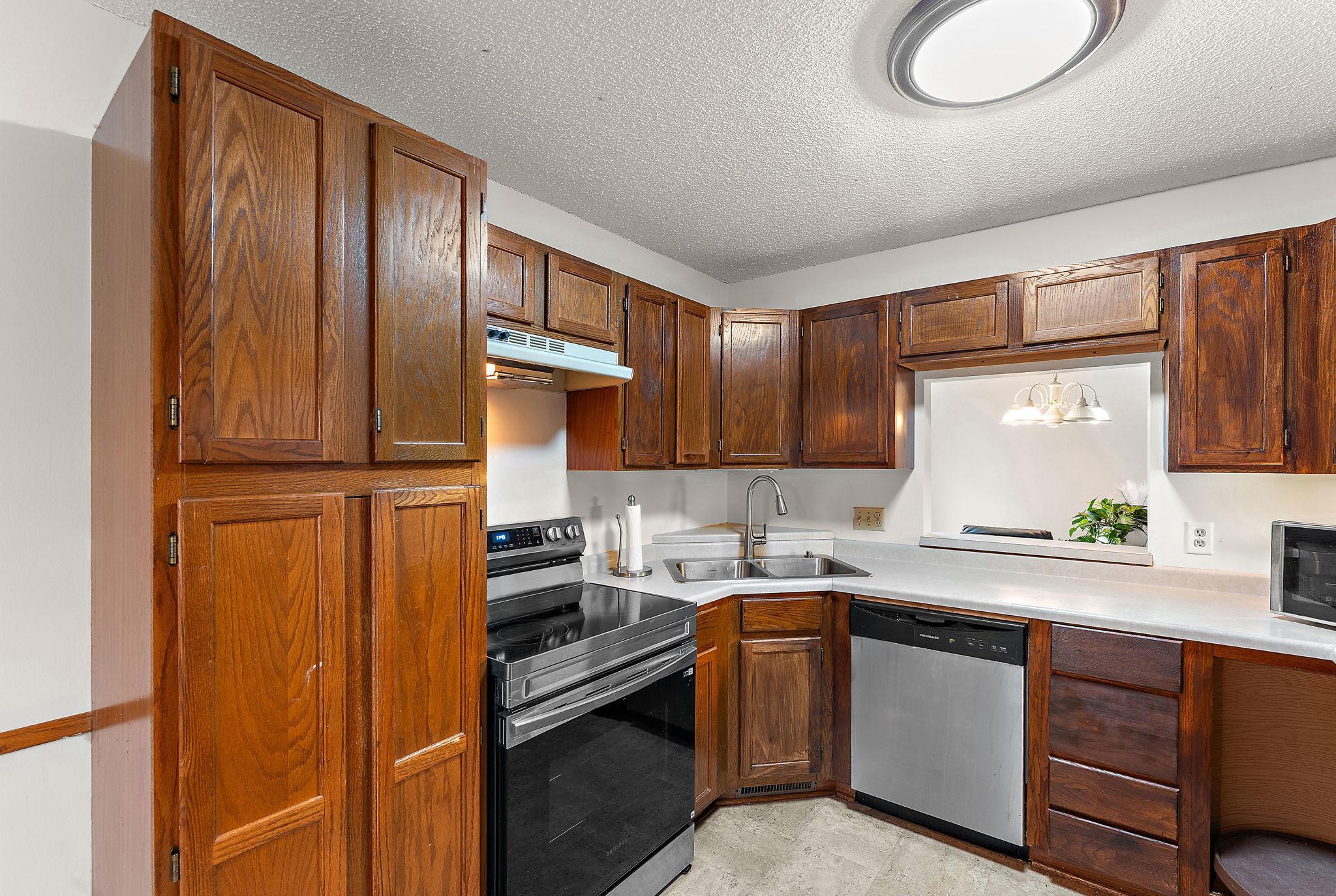 View of Residential at 4100 3rd Street #103, Columbia Heights MN 55421, Columbia Heights (9 of 26) - Mike Wilen | Minnesota Team Real Estate