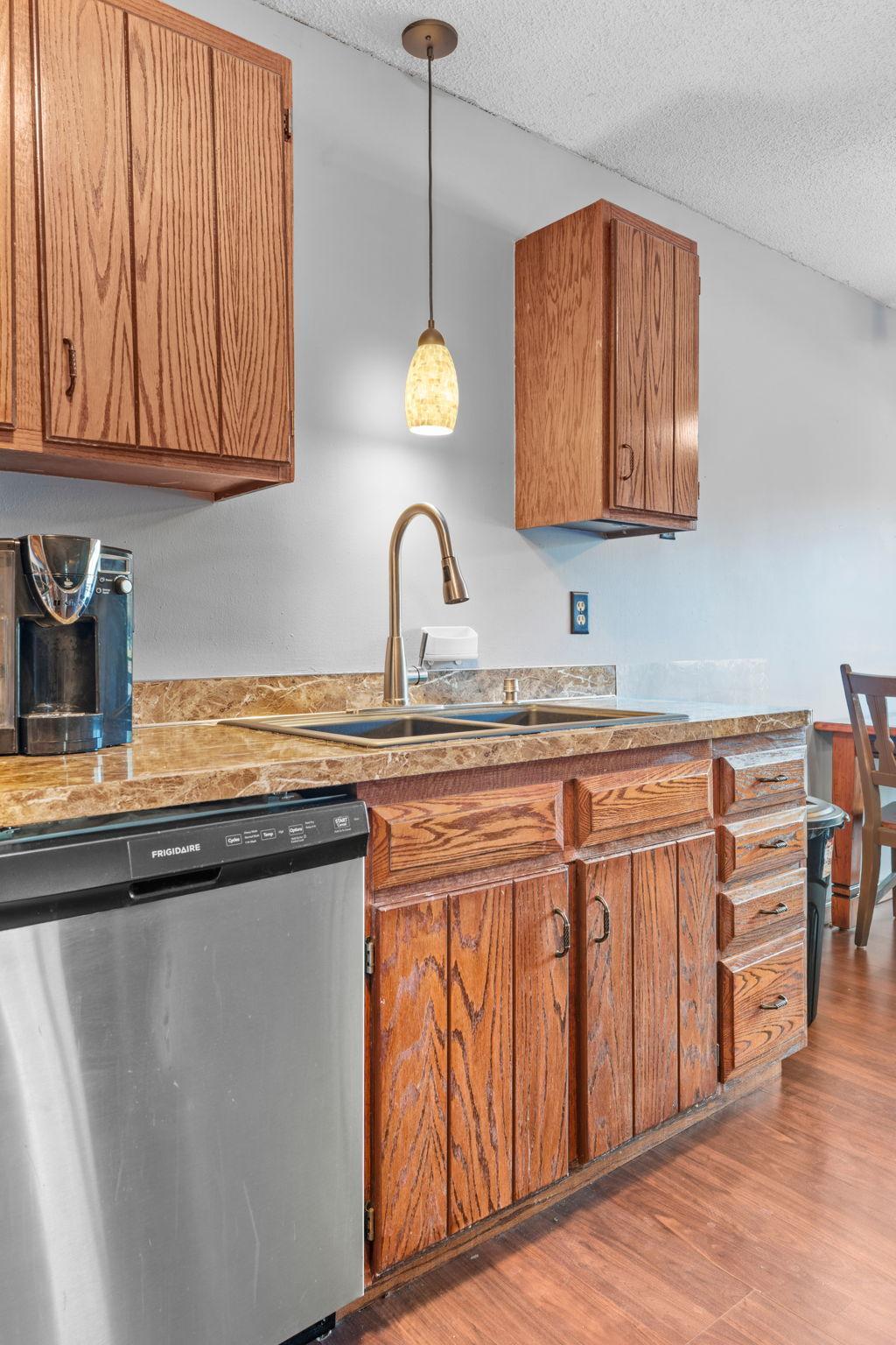 View of Residential at 3716 Brookdale Circle, Brooklyn Park MN 55443, Brooklyn Park (15 of 36) - Mike Wilen | Minnesota Team Real Estate