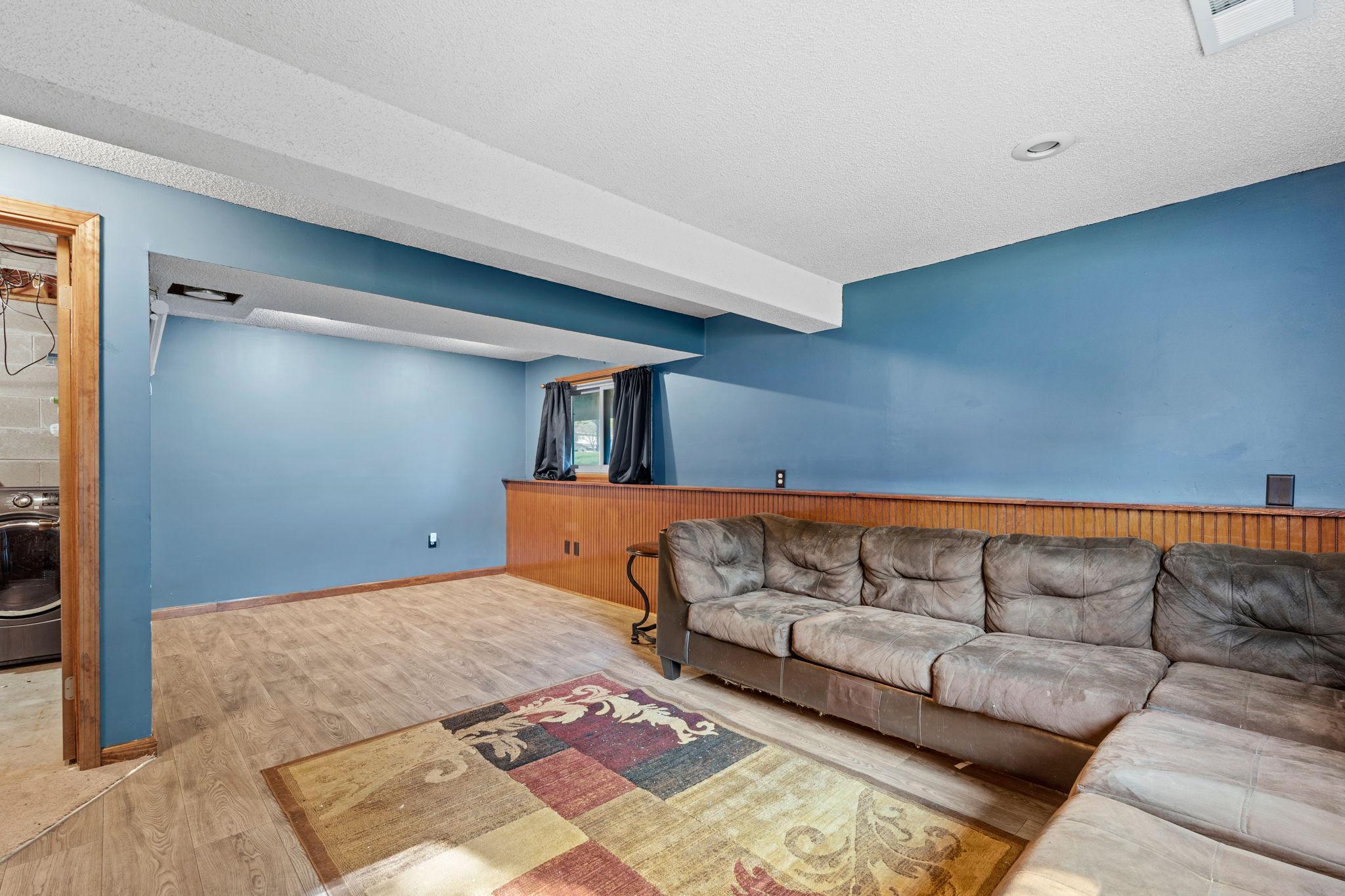 View of Residential at 3716 Brookdale Circle, Brooklyn Park MN 55443, Brooklyn Park (27 of 36) - Mike Wilen | Minnesota Team Real Estate