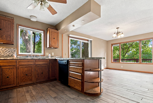 View of Residential at 630 Hall Lane, Minneapolis MN 55411, Minneapolis (3 of 24) - Mike Wilen | Minnesota Team Real Estate