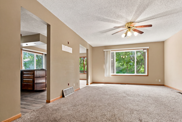 View of Residential at 630 Hall Lane, Minneapolis MN 55411, Minneapolis (8 of 24) - Mike Wilen | Minnesota Team Real Estate