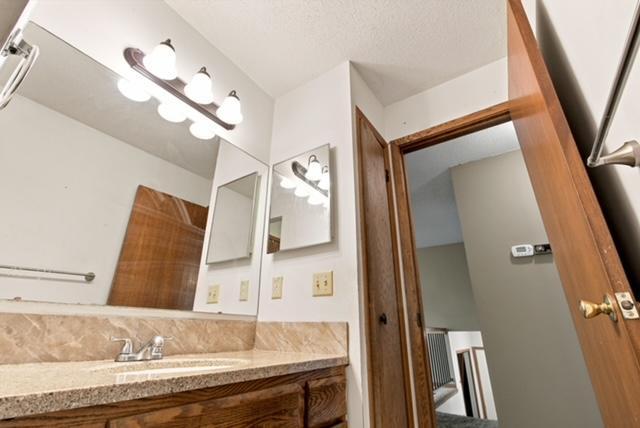 View of Residential at 630 Hall Lane, Minneapolis MN 55411, Minneapolis (13 of 24) - Mike Wilen | Minnesota Team Real Estate