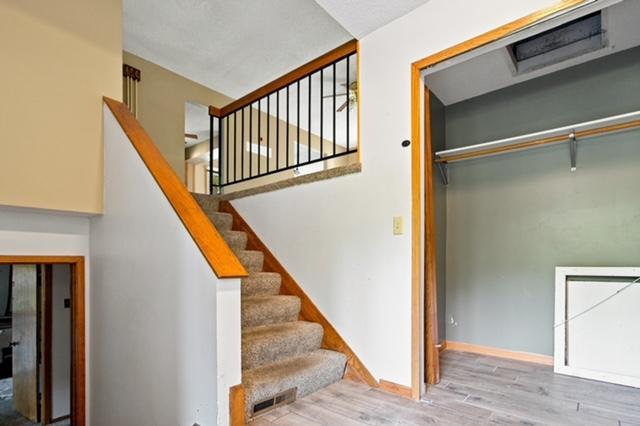 View of Residential at 630 Hall Lane, Minneapolis MN 55411, Minneapolis (16 of 24) - Mike Wilen | Minnesota Team Real Estate