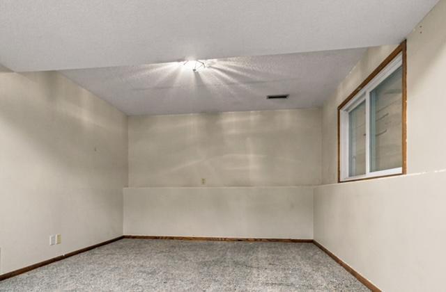 View of Residential at 630 Hall Lane, Minneapolis MN 55411, Minneapolis (18 of 24) - Mike Wilen | Minnesota Team Real Estate