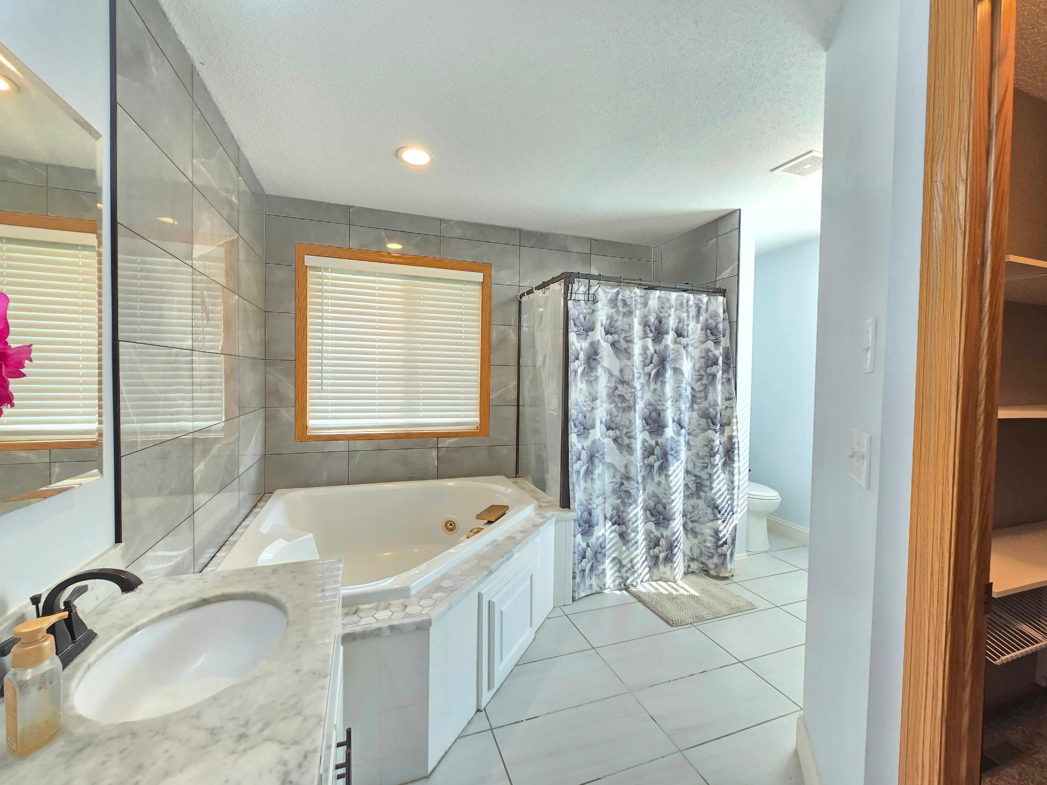 View of Residential at 4625 Edinbrook Terrace, Brooklyn Park MN 55443, Brooklyn Park (24 of 36) - Mike Wilen | Minnesota Team Real Estate