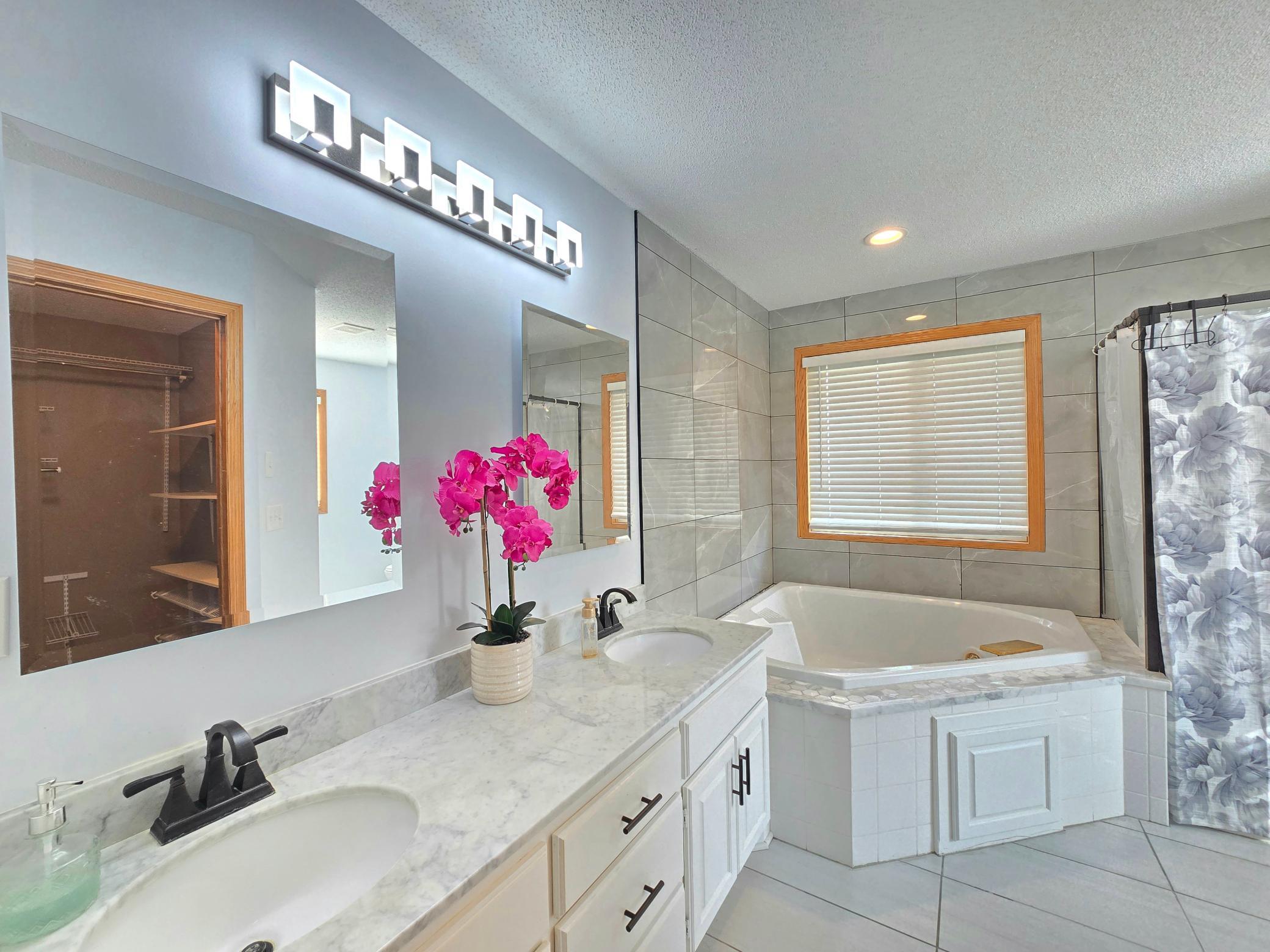 View of Residential at 4625 Edinbrook Terrace, Brooklyn Park MN 55443, Brooklyn Park (23 of 36) - Mike Wilen | Minnesota Team Real Estate
