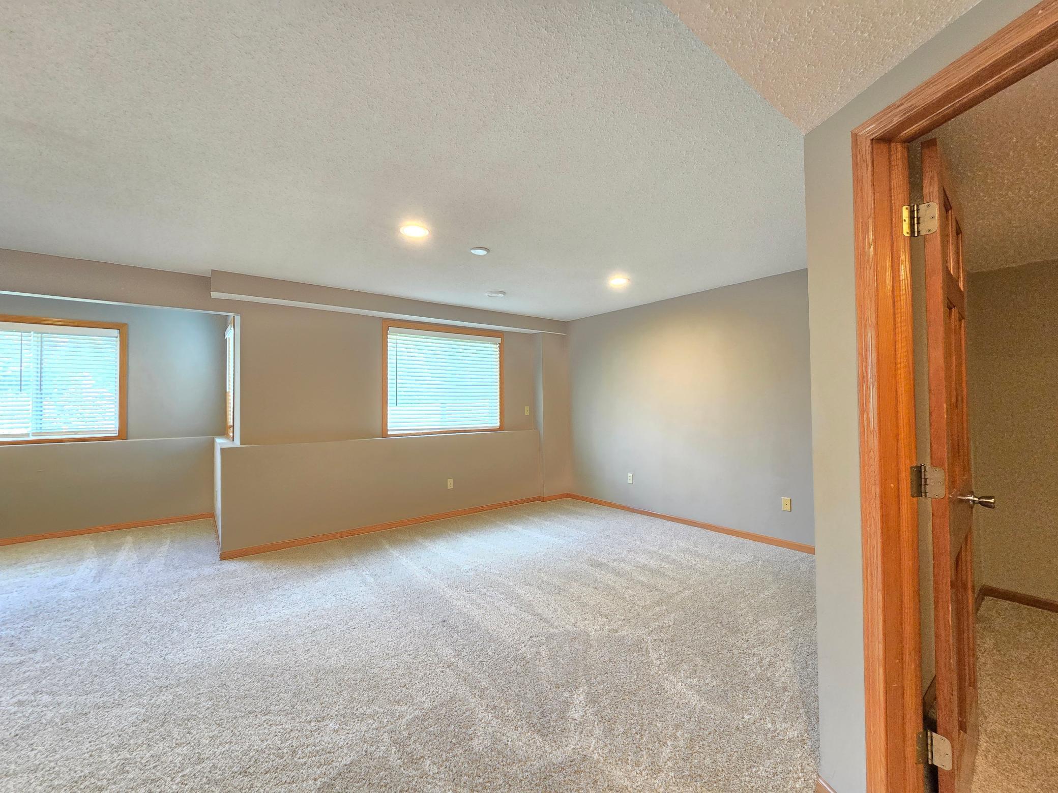 View of Residential at 4625 Edinbrook Terrace, Brooklyn Park MN 55443, Brooklyn Park (34 of 36) - Mike Wilen | Minnesota Team Real Estate