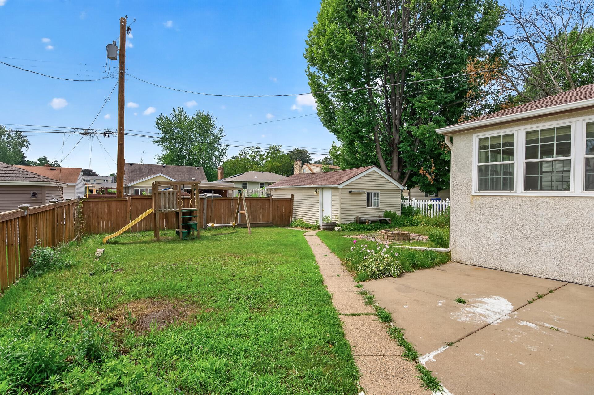 View of Residential at 760 Nebraska Avenue, Saint Paul MN 55106, Saint Paul (39 of 45) - Mike Wilen | Minnesota Team Real Estate