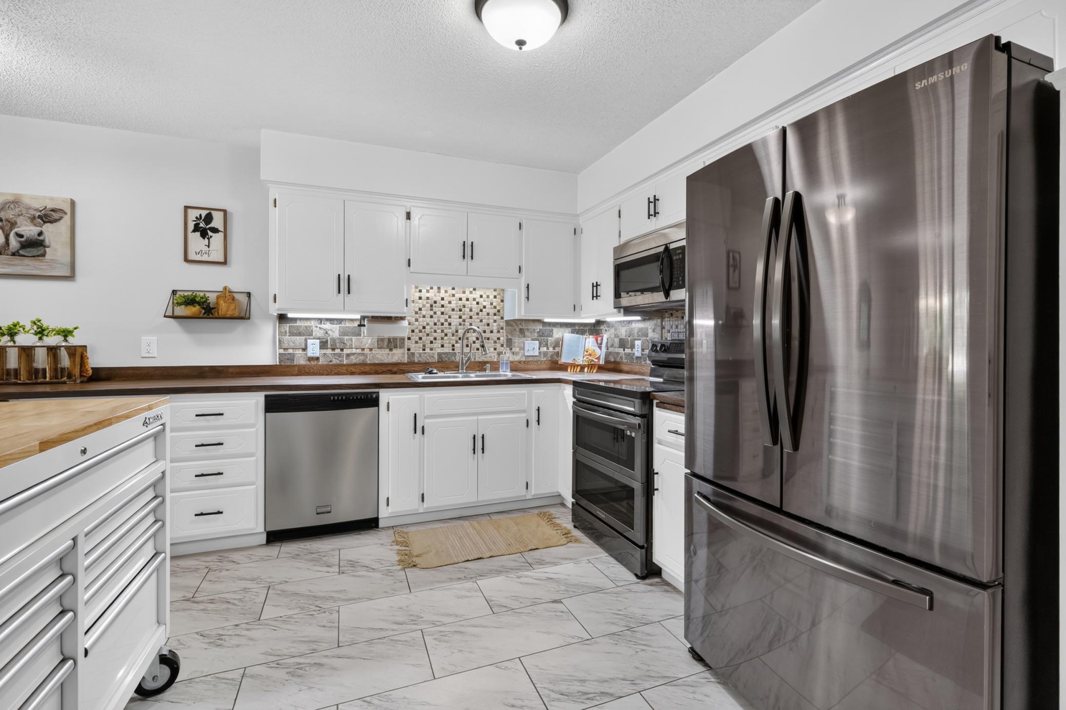 View of Residential at 13315 Morgan Avenue, Burnsville MN 55337, Burnsville (5 of 28) - Mike Wilen | Minnesota Team Real Estate