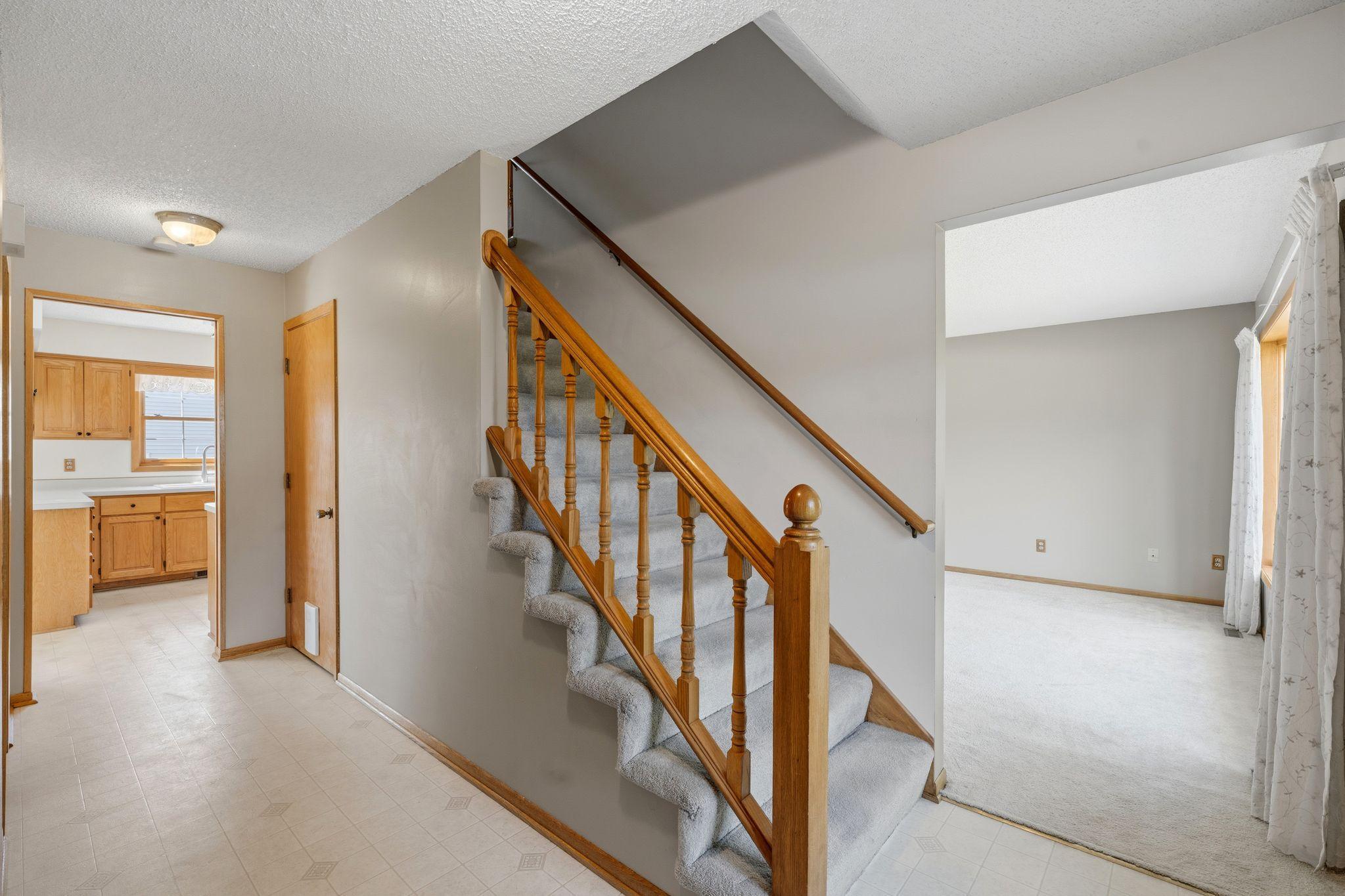 View of Residential at 8020 Hidden Court, Chanhassen MN 55317, Chanhassen (17 of 35) - Mike Wilen | Minnesota Team Real Estate