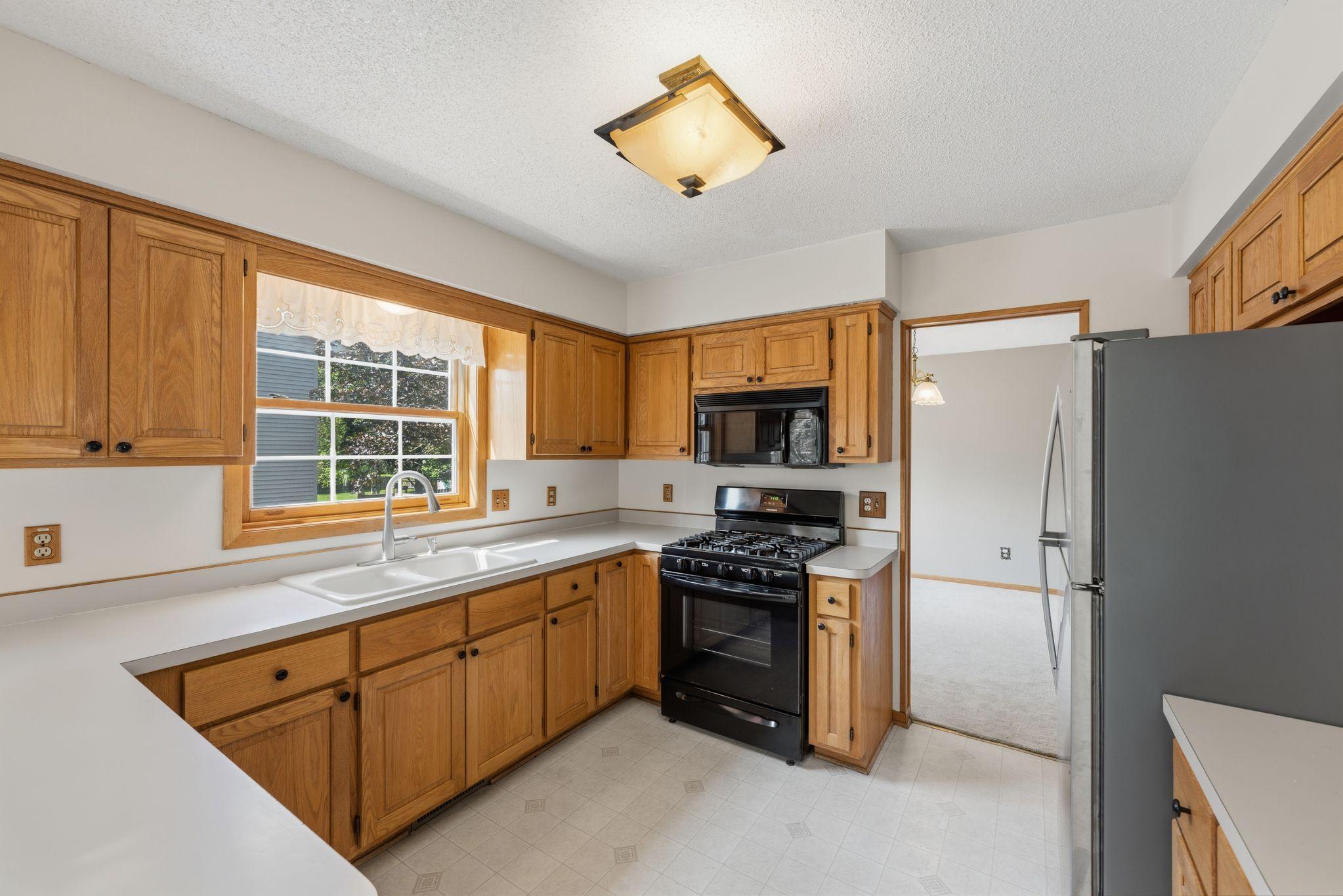 View of Residential at 8020 Hidden Court, Chanhassen MN 55317, Chanhassen (7 of 35) - Mike Wilen | Minnesota Team Real Estate