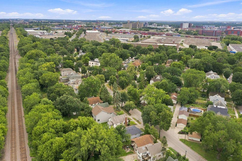 View of Residential at 2223 Cole Avenue, Minneapolis MN 55414, Minneapolis (29 of 29) - Mike Wilen | Minnesota Team Real Estate